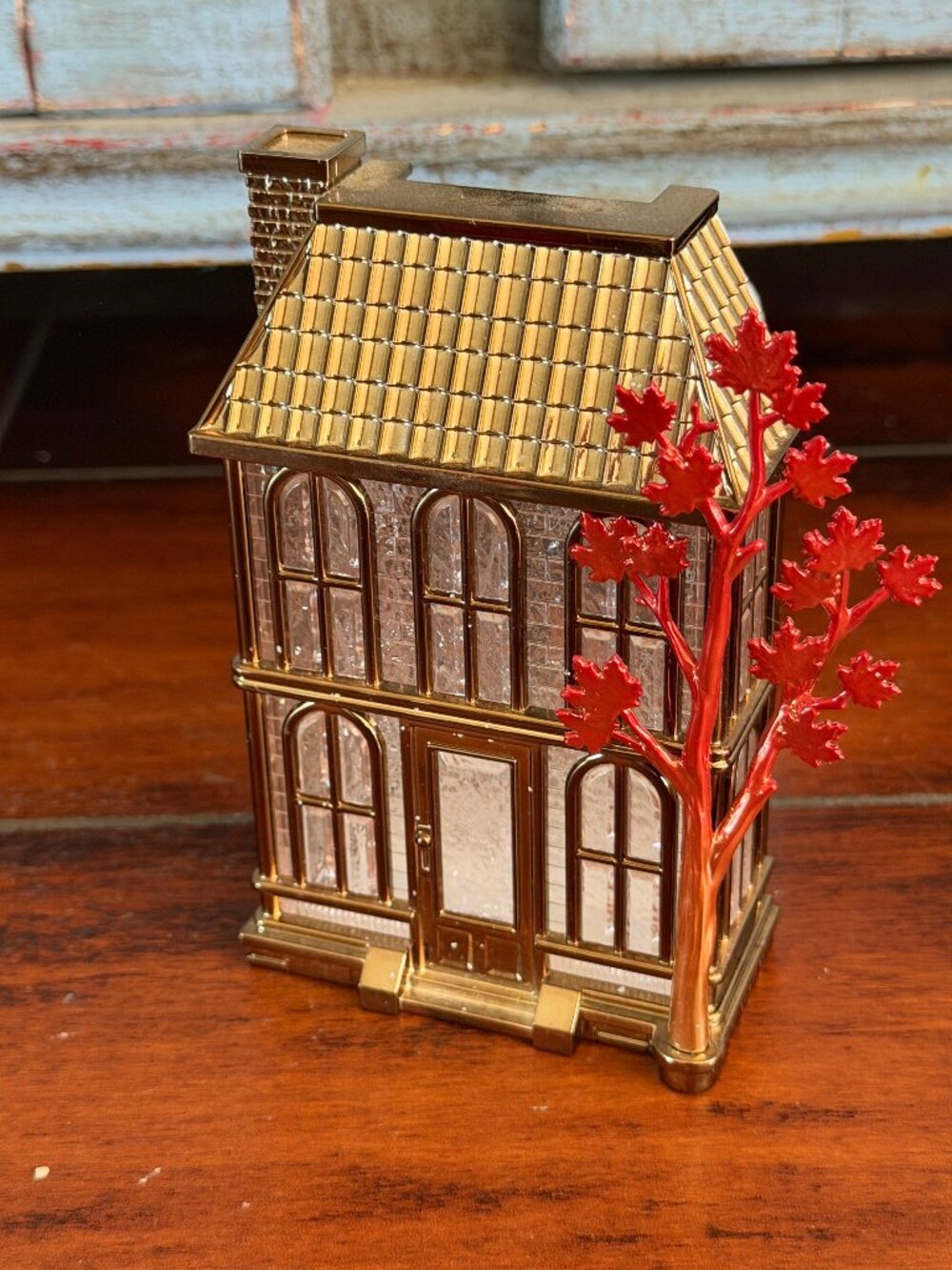 Bath & Body Works Autumn House Fall Wallflower Plugin with Fall Leaves Projector
